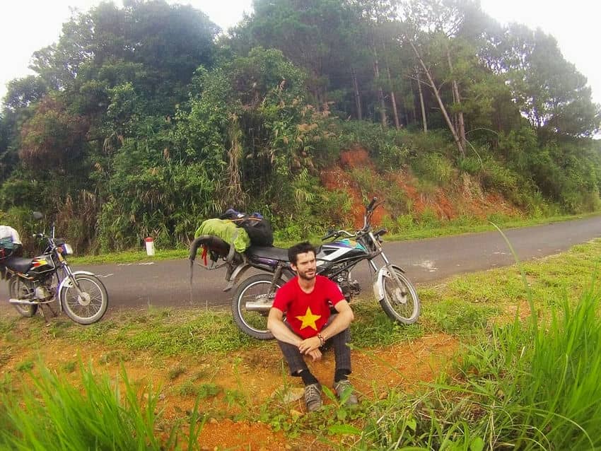 caminata-en-motocicleta-de-bastien
